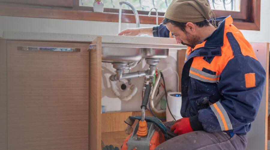 Local annual plumbing maintenance in Commerce, MO